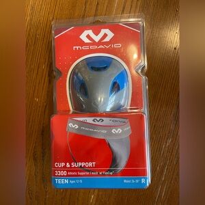 McDavid Athletic Supporter W/ FlexCup 3300 Regular Waist 26-30” Teen ages 12-15